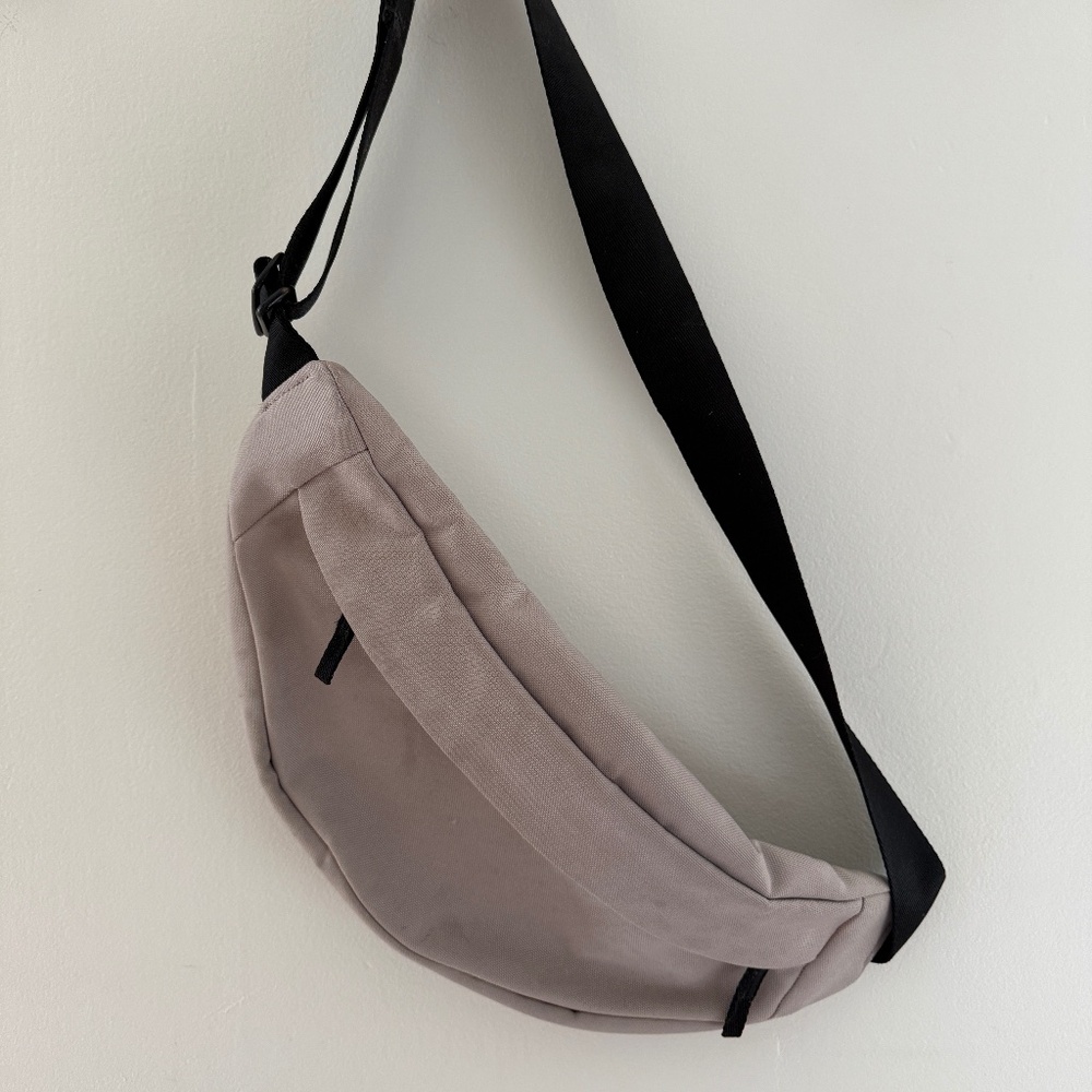 Everlane Renew Transit Fanny Pack
